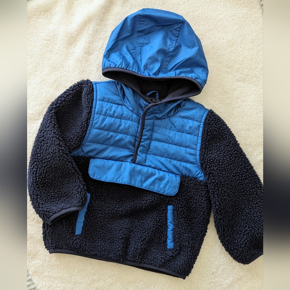 1 Madison Two Tone Blue Fleece Hooded Pullover Sweater. Size 2T